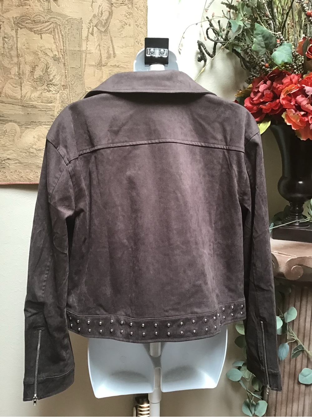 Blue Blush Brown Suede-Look Jacket with Black Label Detail - Picture 2 of 10